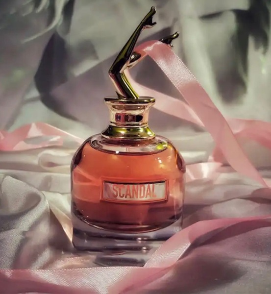 دکلن اسکندانت سو نایس فراگرنس ورد (Scandant So Nice Fragrance World) 
